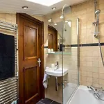 Apartment Les Drus, Alpes Agency, Chamonix, Les Praz, Sleeps 6 샤모니