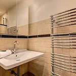 Apartment Les Drus, Alpes Agency, Chamonix, Les Praz, Sleeps 6 * 샤모니