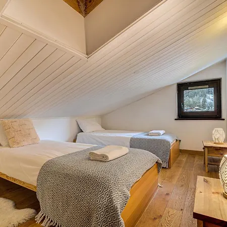 Les Drus, Alpes Agency, Chamonix, Les Praz, Sleeps 6 Appartement Chamonix